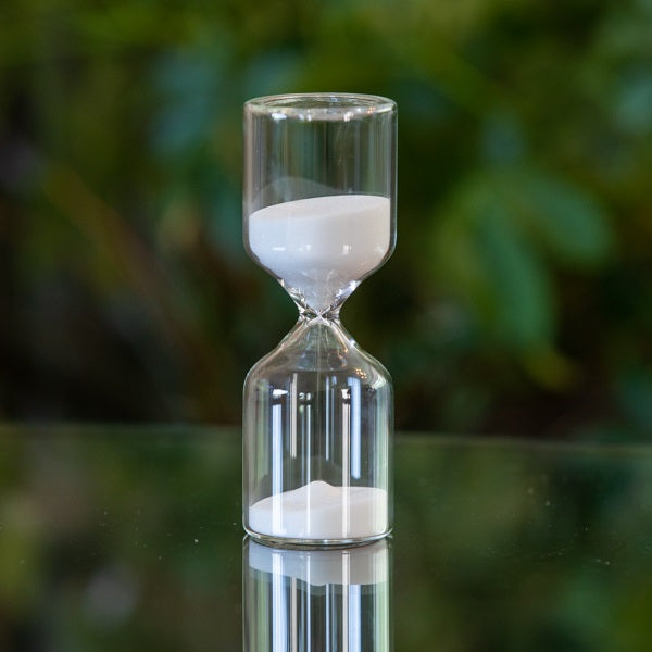 60 Minute Freestanding Glass Timer in Black or White