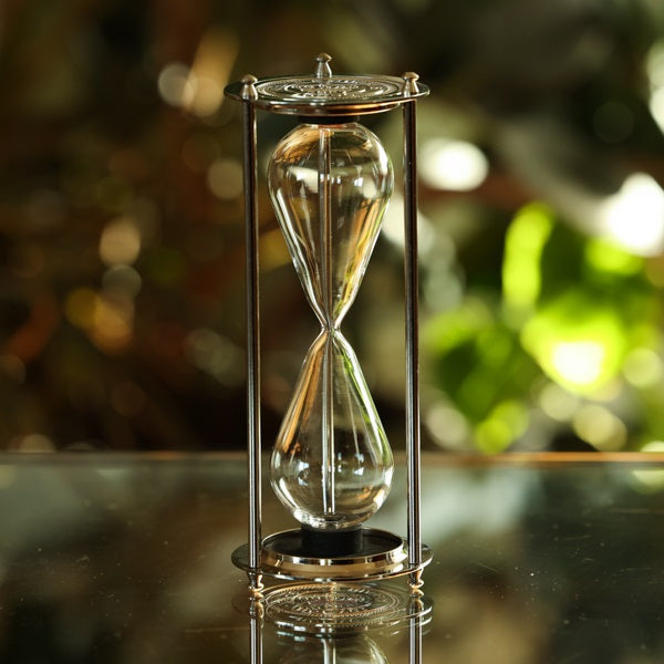 K&H Vintage Silver Hourglass Kit